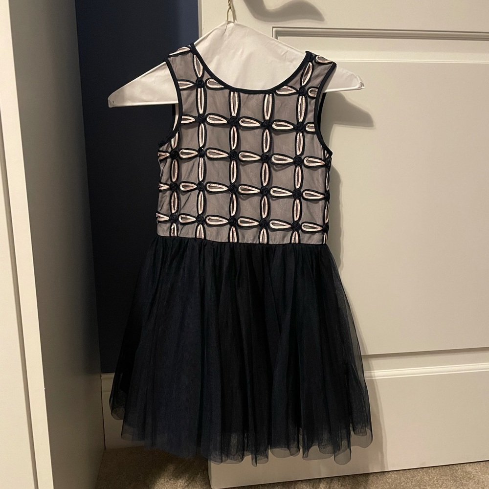 Pippa & Julie Holiday Wedding Dress Size 6